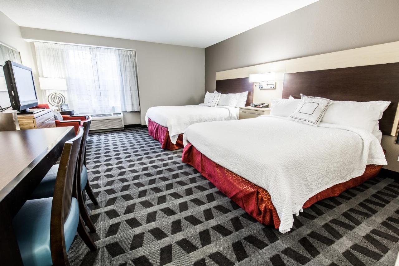 Towneplace Suites By Marriott Gilford Exteriér fotografie