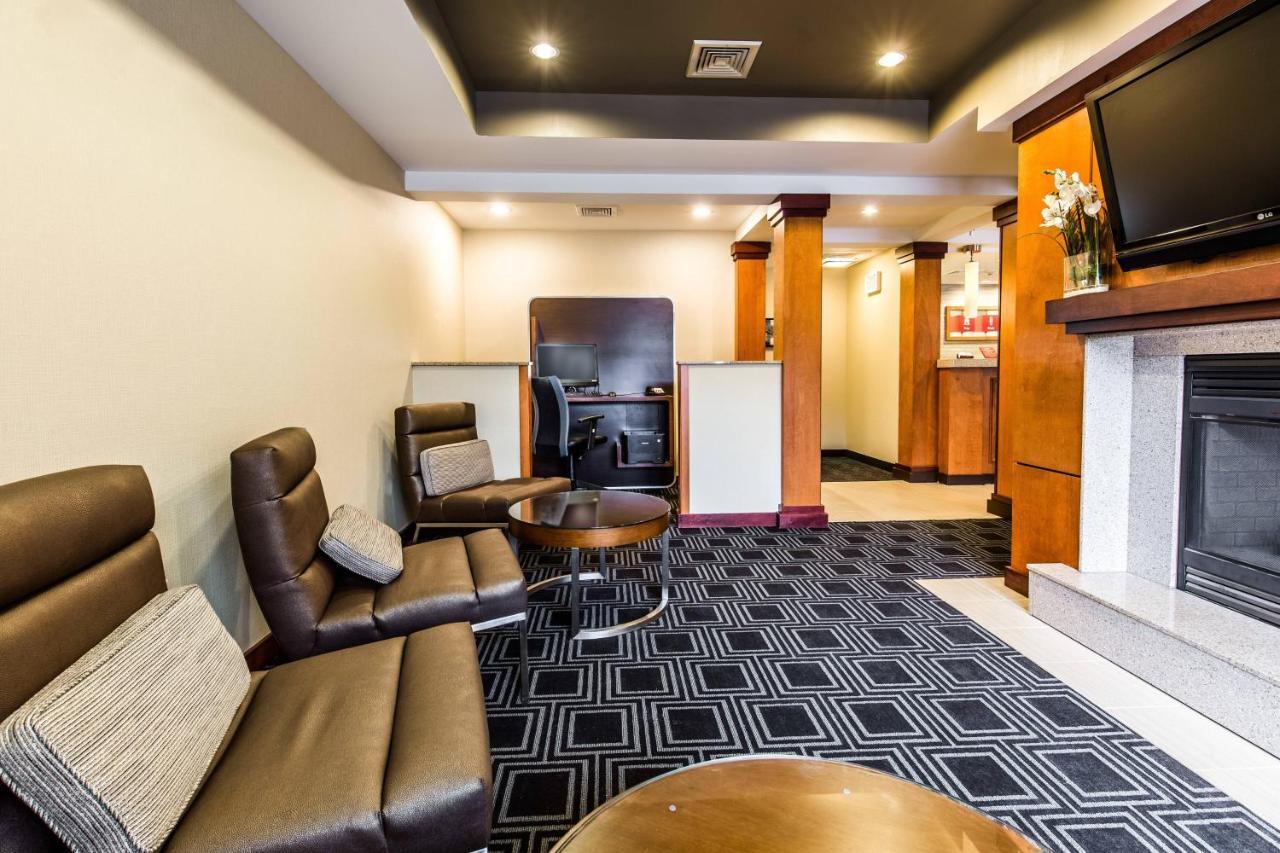 Towneplace Suites By Marriott Gilford Exteriér fotografie