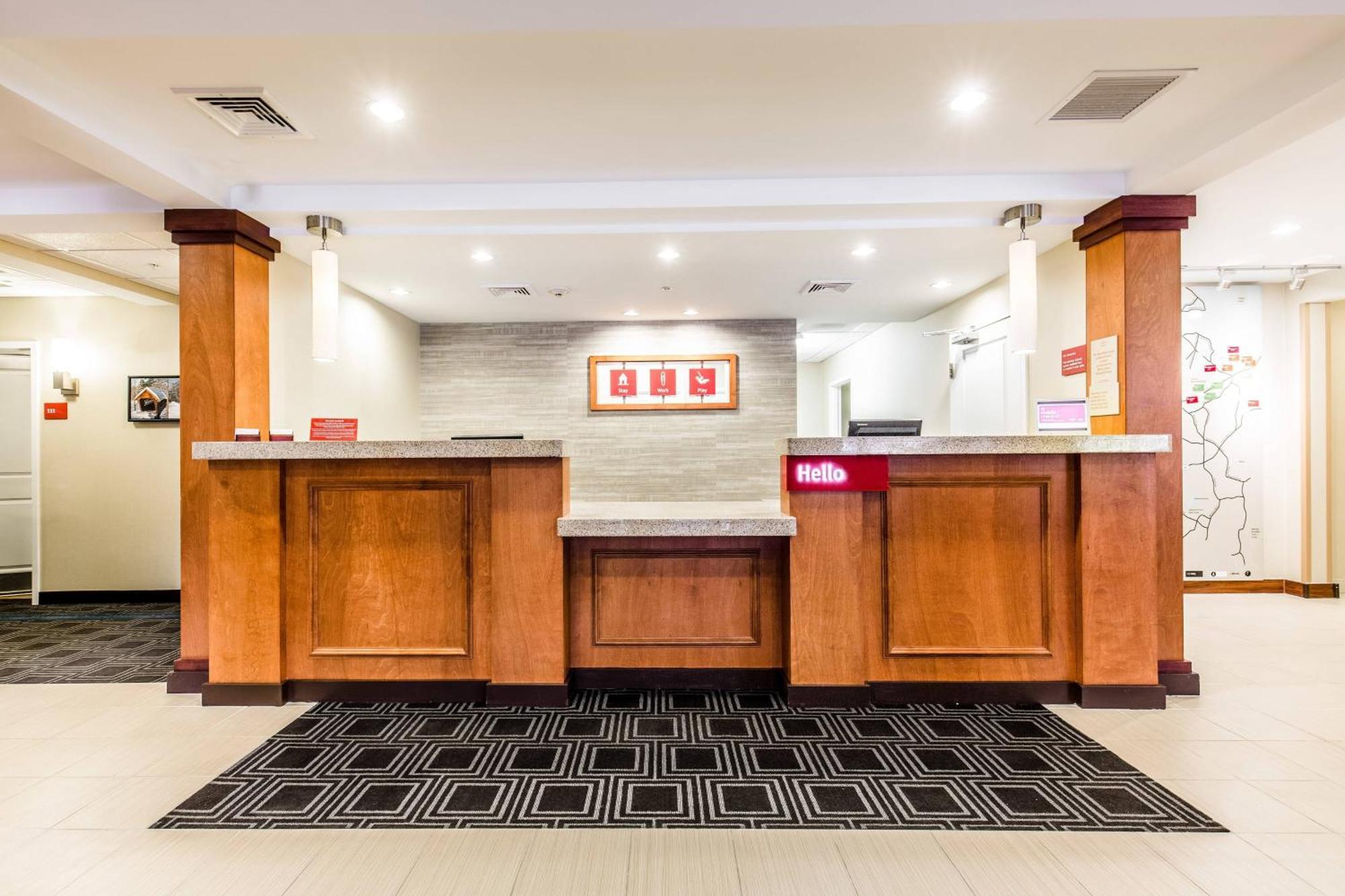 Towneplace Suites By Marriott Gilford Exteriér fotografie