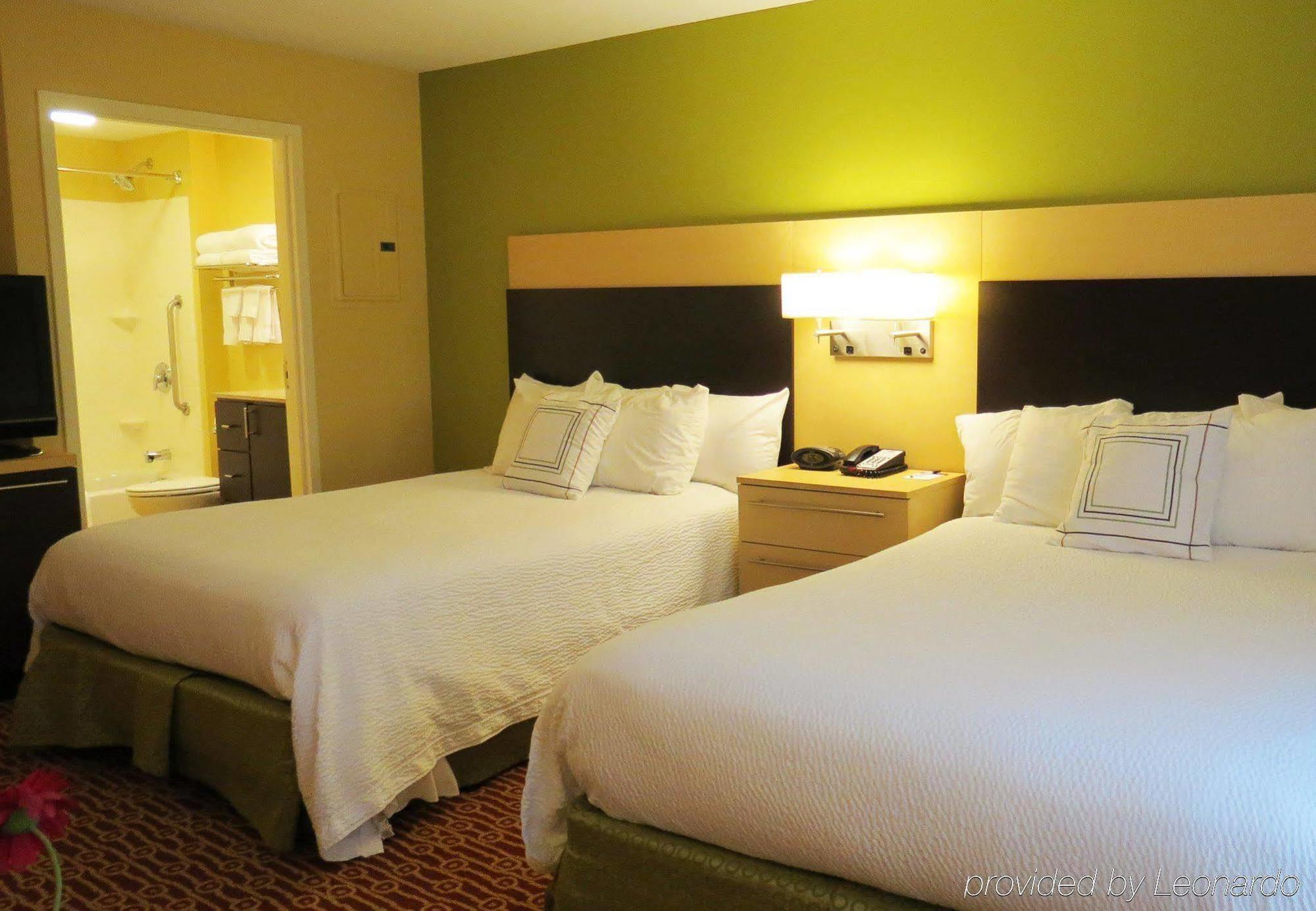 Towneplace Suites By Marriott Gilford Exteriér fotografie
